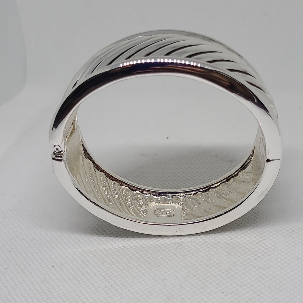 Premier Design Hinged Bracelet 7” Chunky Statement Bangle Silver Tone - Picture 5 of 9